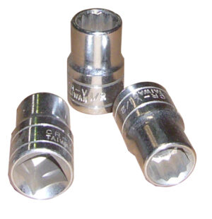 SOCKET: 31/32" X 1/2" DRIVE