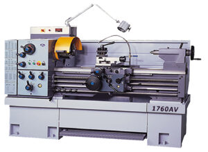 LATHE: GOSAN 1760AV VARIABLE SPEED